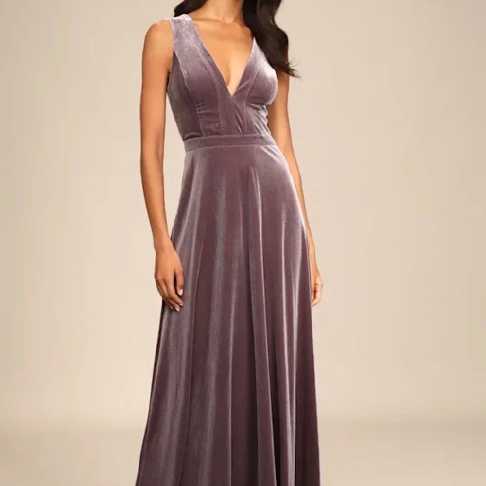 Lulu’s velvet purple dress worn once